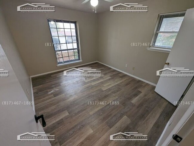 Building Photo - NOW AVAILABLE- 3/2 in Fort Worth, TX 76112!