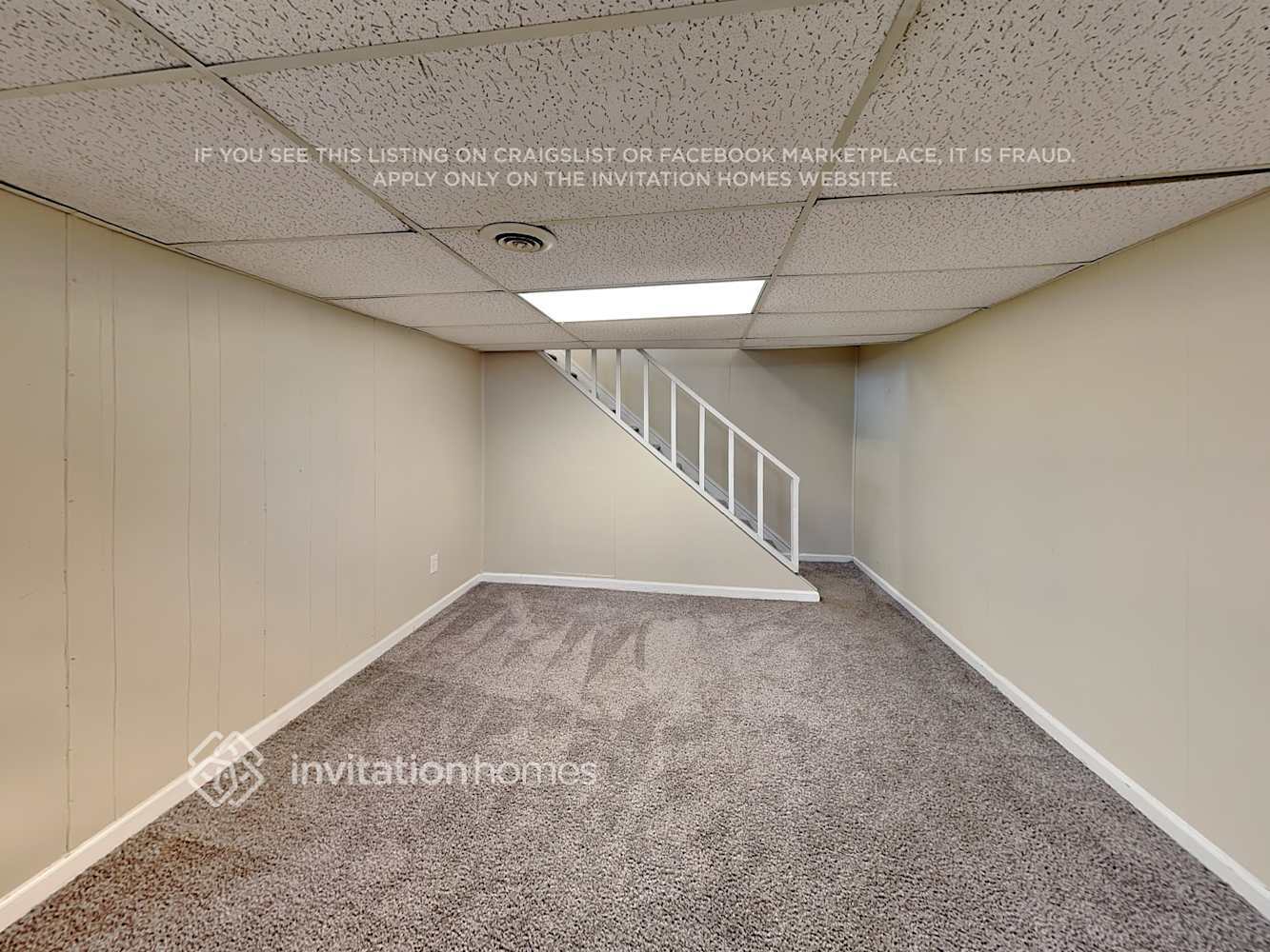 Building Photo - 2550 Raintree Way NE