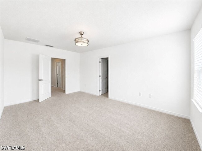 Building Photo - 2736 Dumont Ln