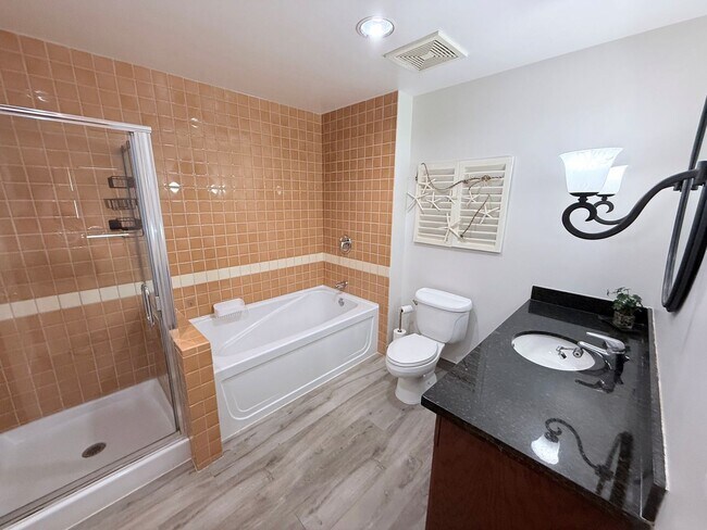 Building Photo - 30 Strada Di Villaggio