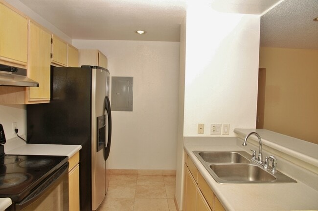Primary Photo - Desirable Hillsdale Apartment in Mililani ...