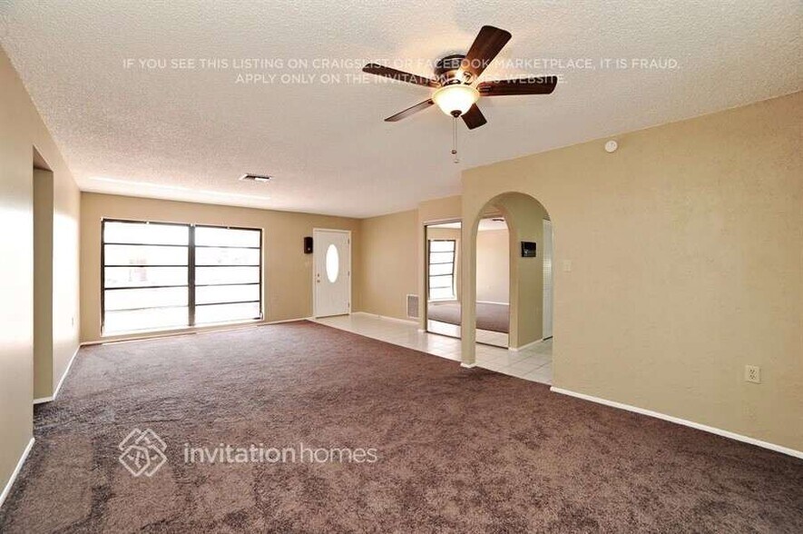 Building Photo - 7023 Bramblewood Dr