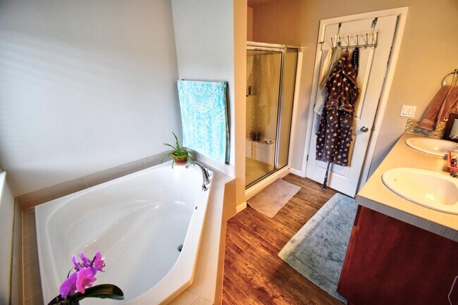 Building Photo - 10620 101st St Ct SW