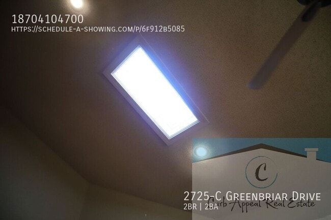 Building Photo - 2725 Greenbriar Dr