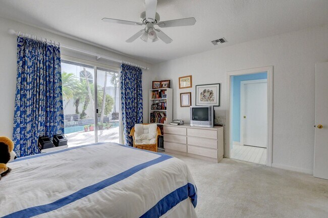 Building Photo - 2624 NW 63rd St