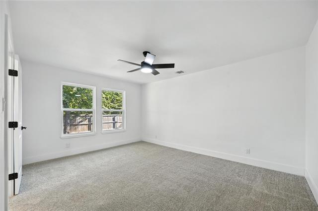 Building Photo - 508 W White Ave