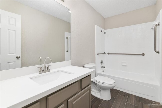 Building Photo - 27 N 26th St
