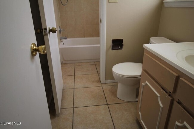 Building Photo - 10711 Ivanhoe Dr