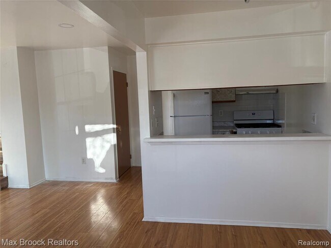 Building Photo - 35314 Tall Oaks Dr