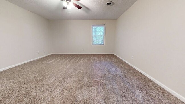 Building Photo - 1104 Donaldson Dr