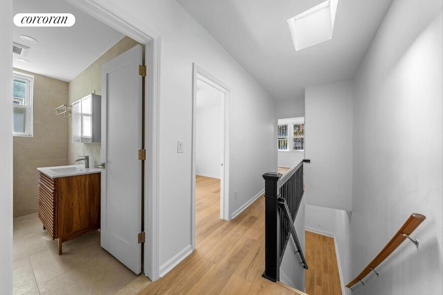 Building Photo - 43-07 60th St