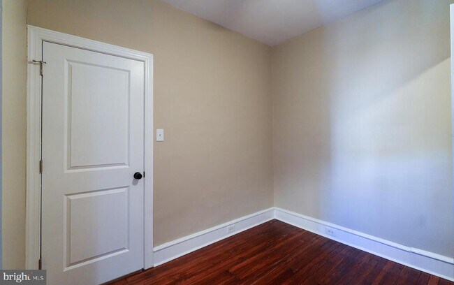 Building Photo - 2625 S Carlisle St