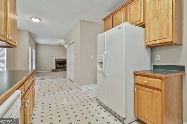 Building Photo - 12241 Crestwood Ct