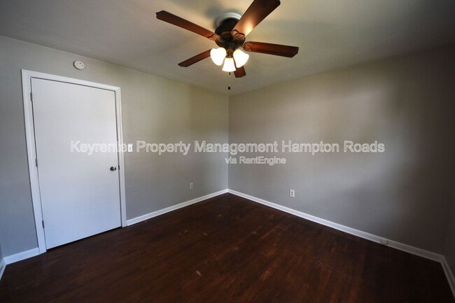 Building Photo - 9286 Marlow Ave