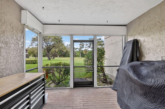 Building Photo - 21211 Lago Cir