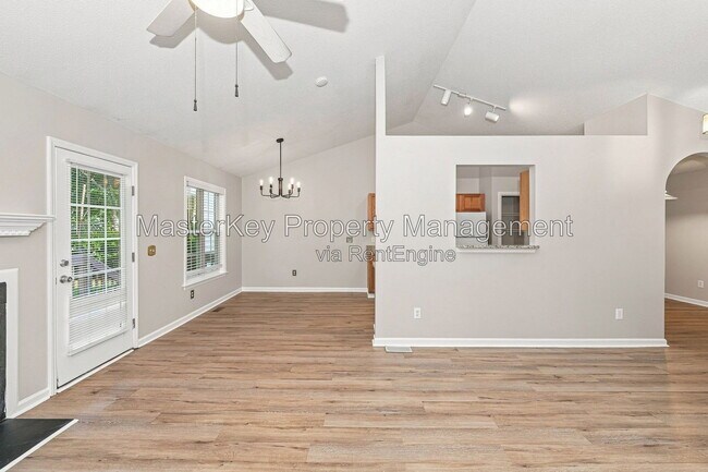Building Photo - 201 Harvester Dr