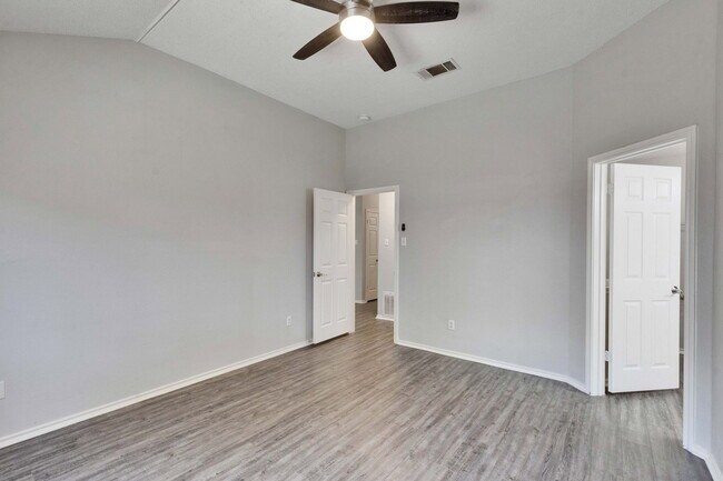 Building Photo - 1403 Gulf Way