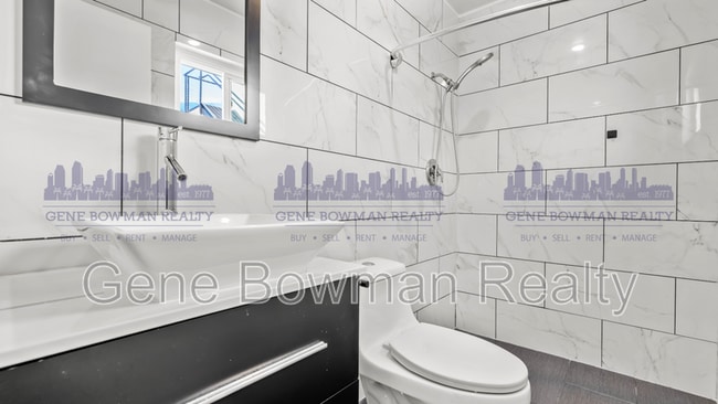 Building Photo - 2409 Fleetwood St