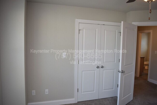 Building Photo - 1 Worden Pl