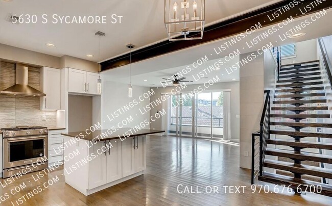 Building Photo - 5630 S Sycamore St