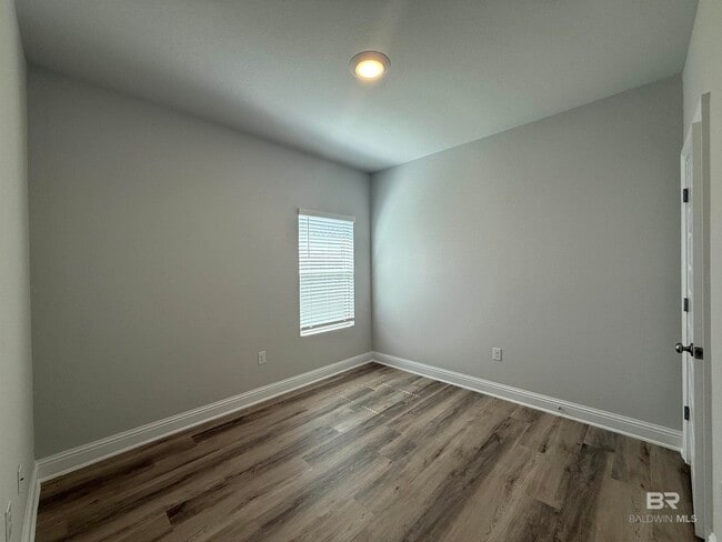 Building Photo - 429 Parkerman Ave
