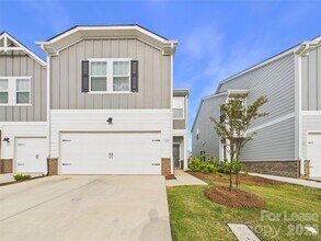 Building Photo - 1768 Braemar Vlg Dr