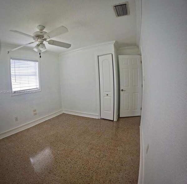 Building Photo - 5720 SW 38th Ct