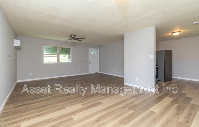 Building Photo - 221 Pattie Gap Rd