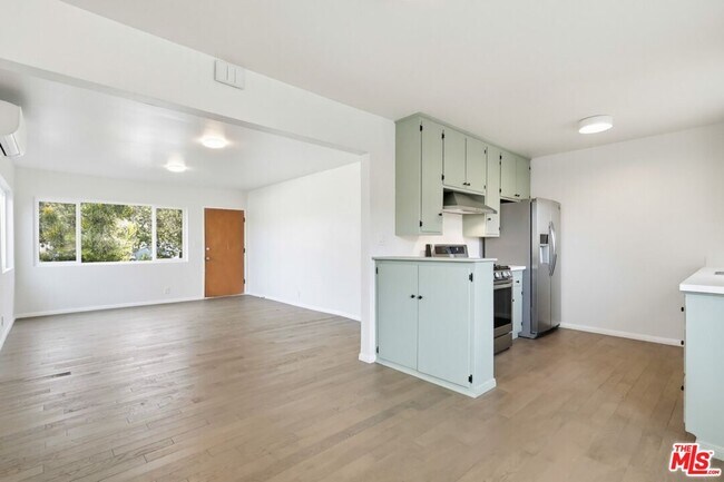 Building Photo - 4110 Division Pl