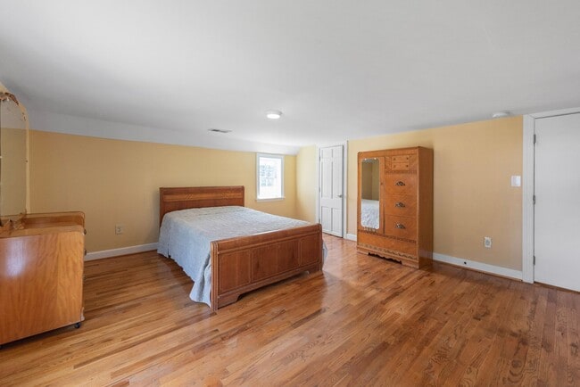 Building Photo - 143 Bertie Ln