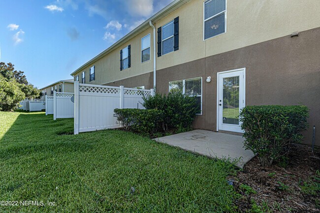Building Photo - 1500 Calming Water Dr