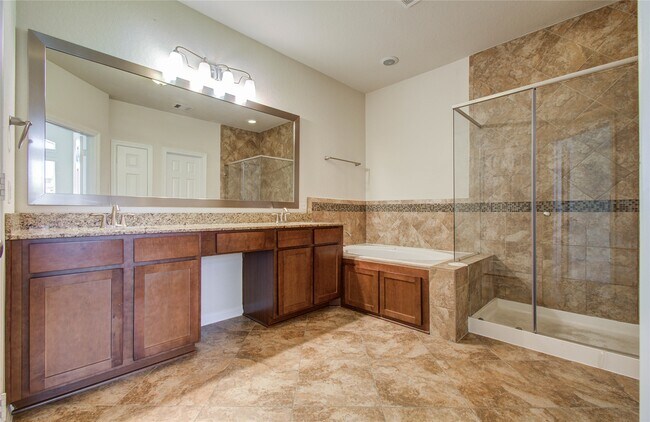 Building Photo - 10804 Brittmoore Oaks Pl