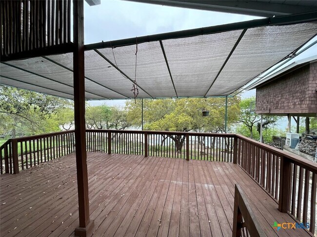 Building Photo - 1415 Glenn Dr