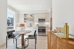 Building Photo - Aster