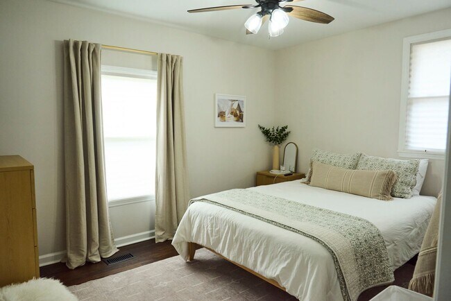 Building Photo - Welcome home to space, comfort, and thoughtful updates in this beautifully maintained 5-bedroom, ...