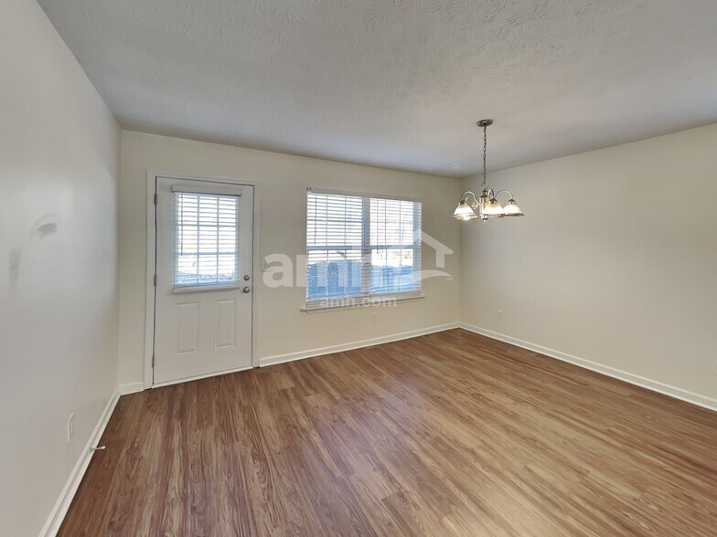 Building Photo - 5112 Greer Station Dr