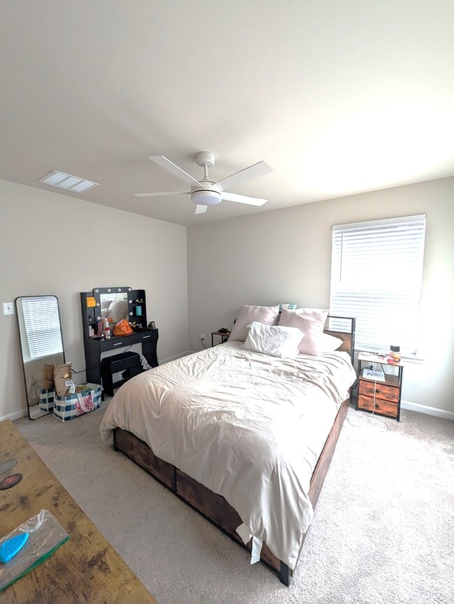 Building Photo - 5876 Ginger Dr
