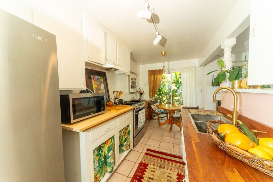 Building Photo - 34458 Camino El Molino