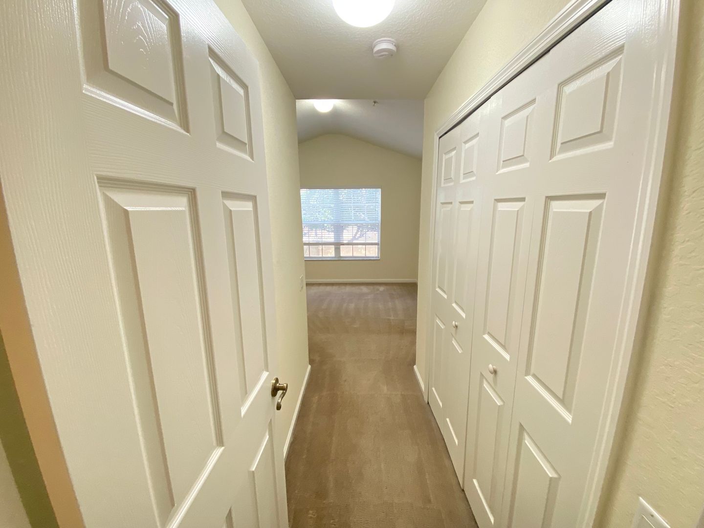 Building Photo - STONEBRIDGE LAKES 3 bed 2 1/2 bath