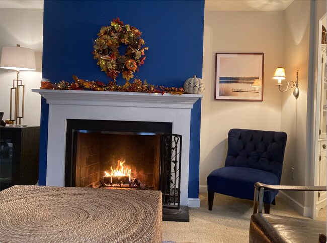 Building Photo - 36 Oak Knoll Dr