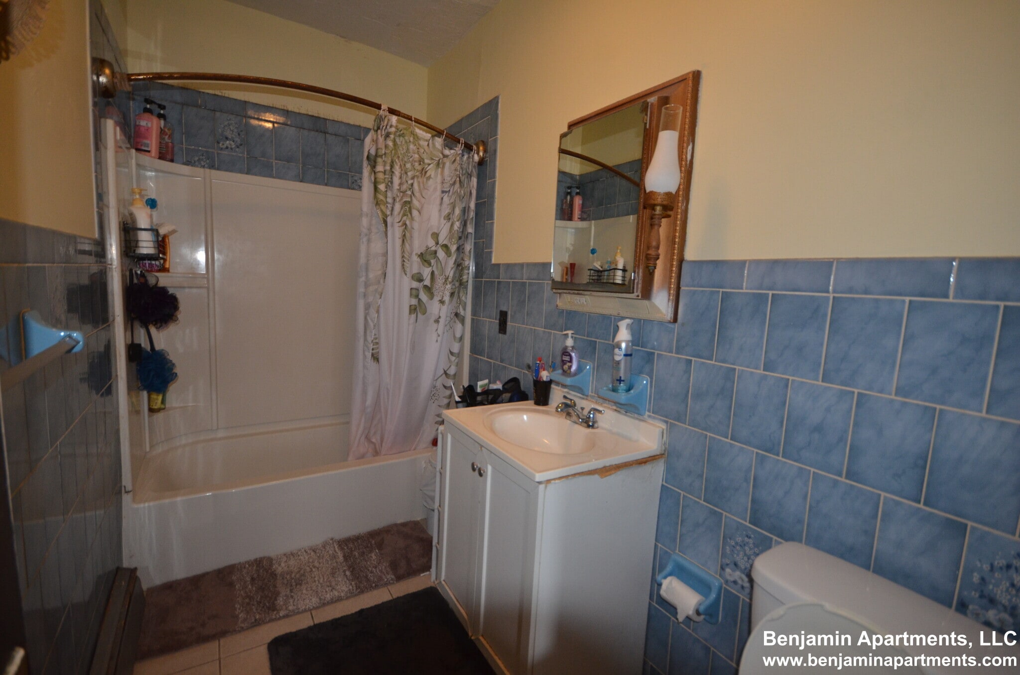 Building Photo - 77 Walnut St