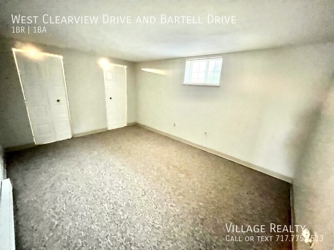 Building Photo - 91 W Clearview Dr