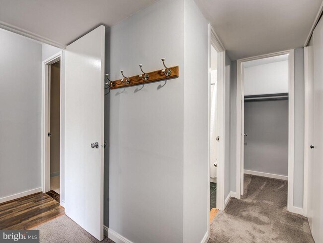 Building Photo - 11400 Washington Plaza W