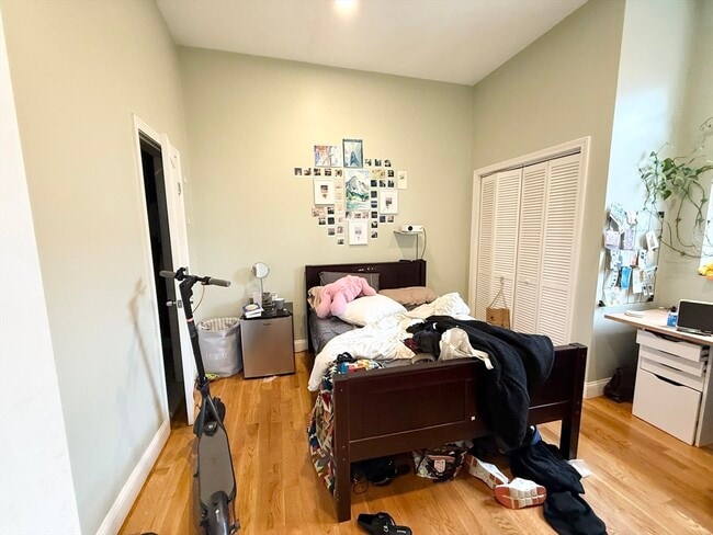 Building Photo - 409 Dudley St