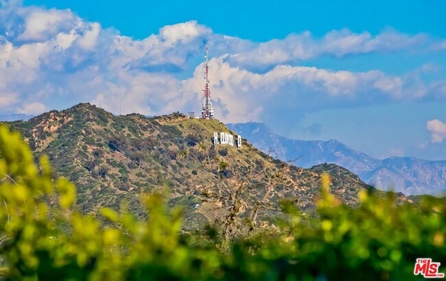 Building Photo - 2841 Montcalm Ave