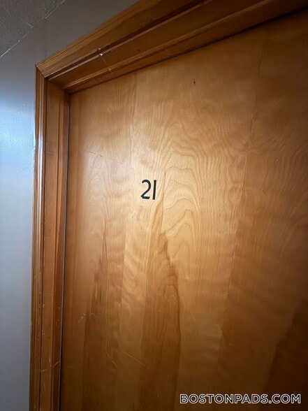 Building Photo - 36 Ridgewood Ln