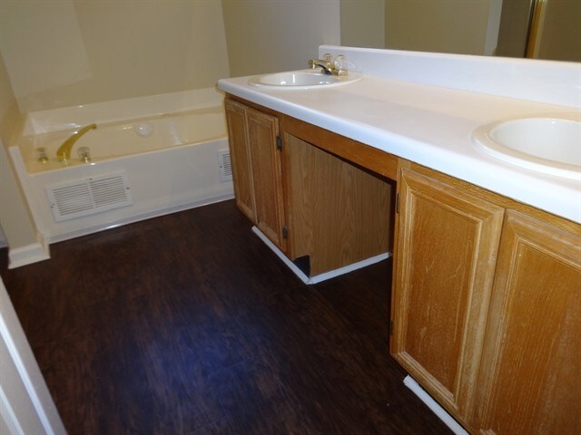 Building Photo - 4369 Windmoor Dr NW