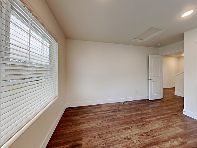 Building Photo - 33090 Cypress Avenue SE