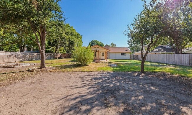 Building Photo - 13406 Effingham St