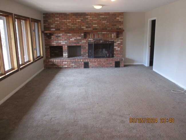 Building Photo - 2000 W Willis